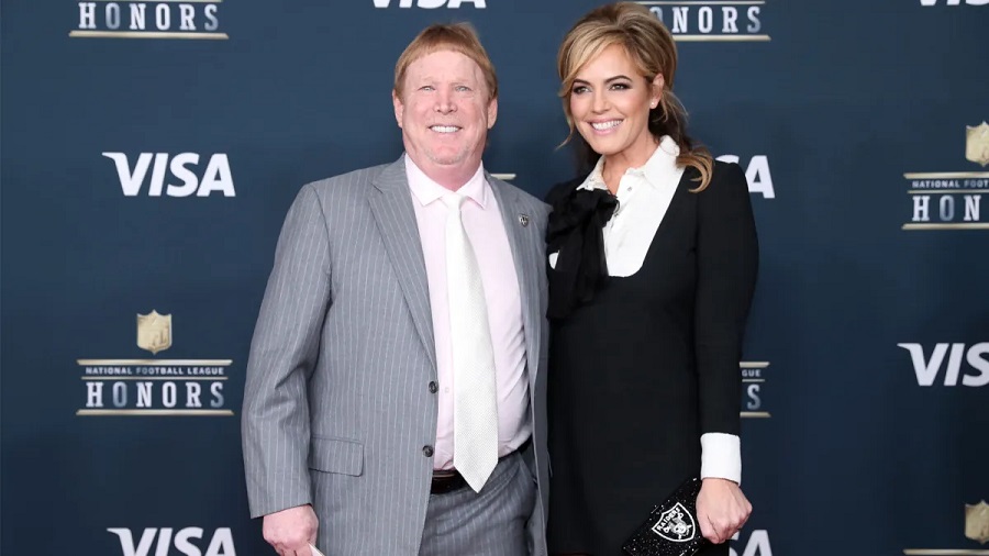 Who is Mark Davis’s Wife?