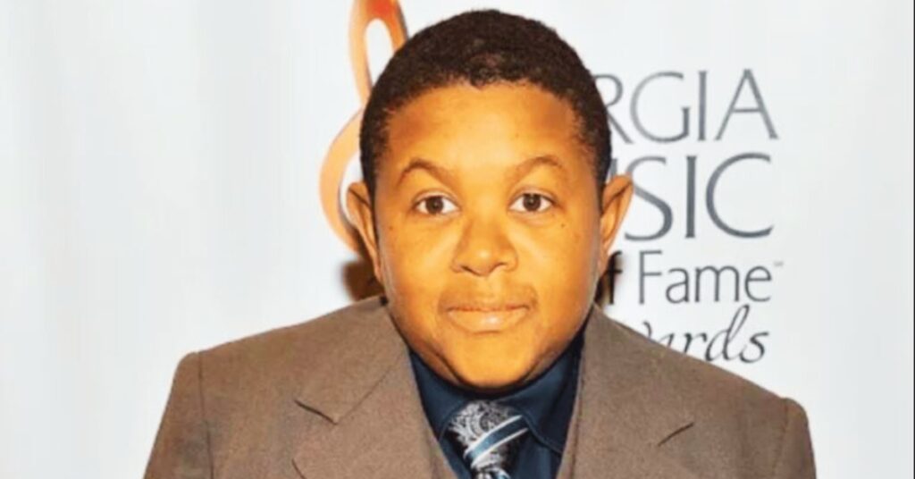 Who is Emmanuel Lewis Wife?